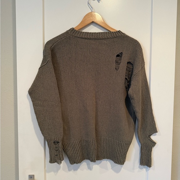Elan distressed olive green sweater - Picture 5 of 5